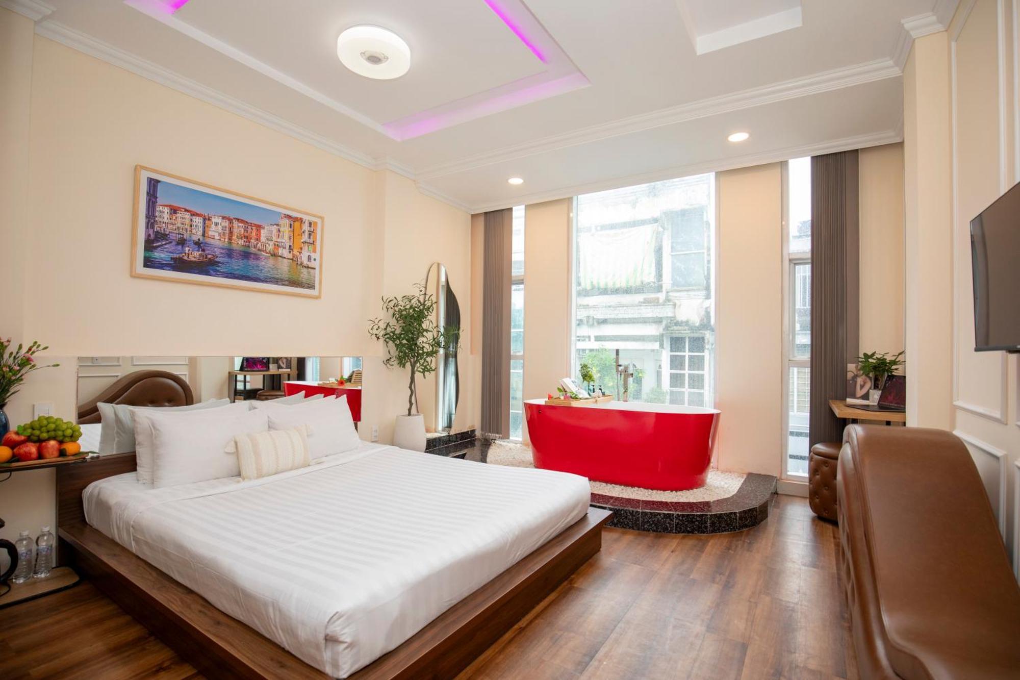 Quy Hung Hotel Central Хошимин Екстериор снимка