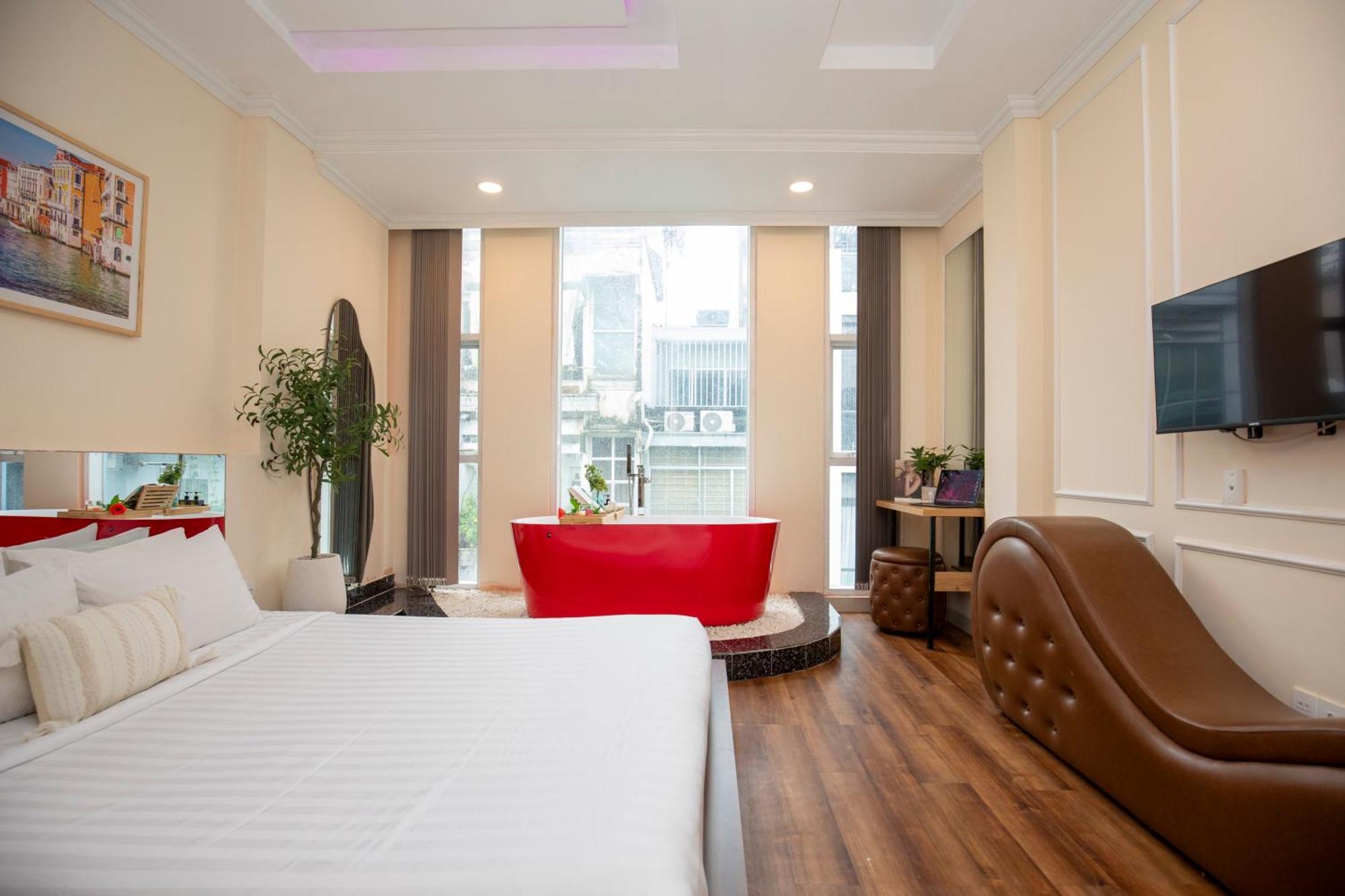Quy Hung Hotel Central Хошимин Екстериор снимка